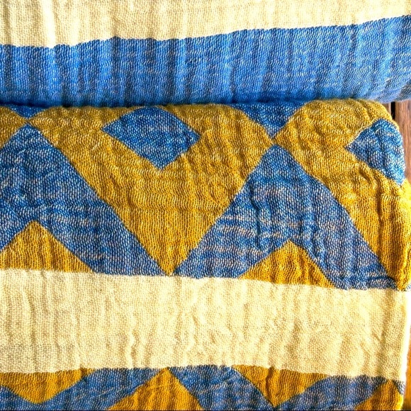 Golden on Dockside Rugby Travel Blanket 78” Twin XL Wrap Quilted Organic Cotton - Picture 1 of 13
